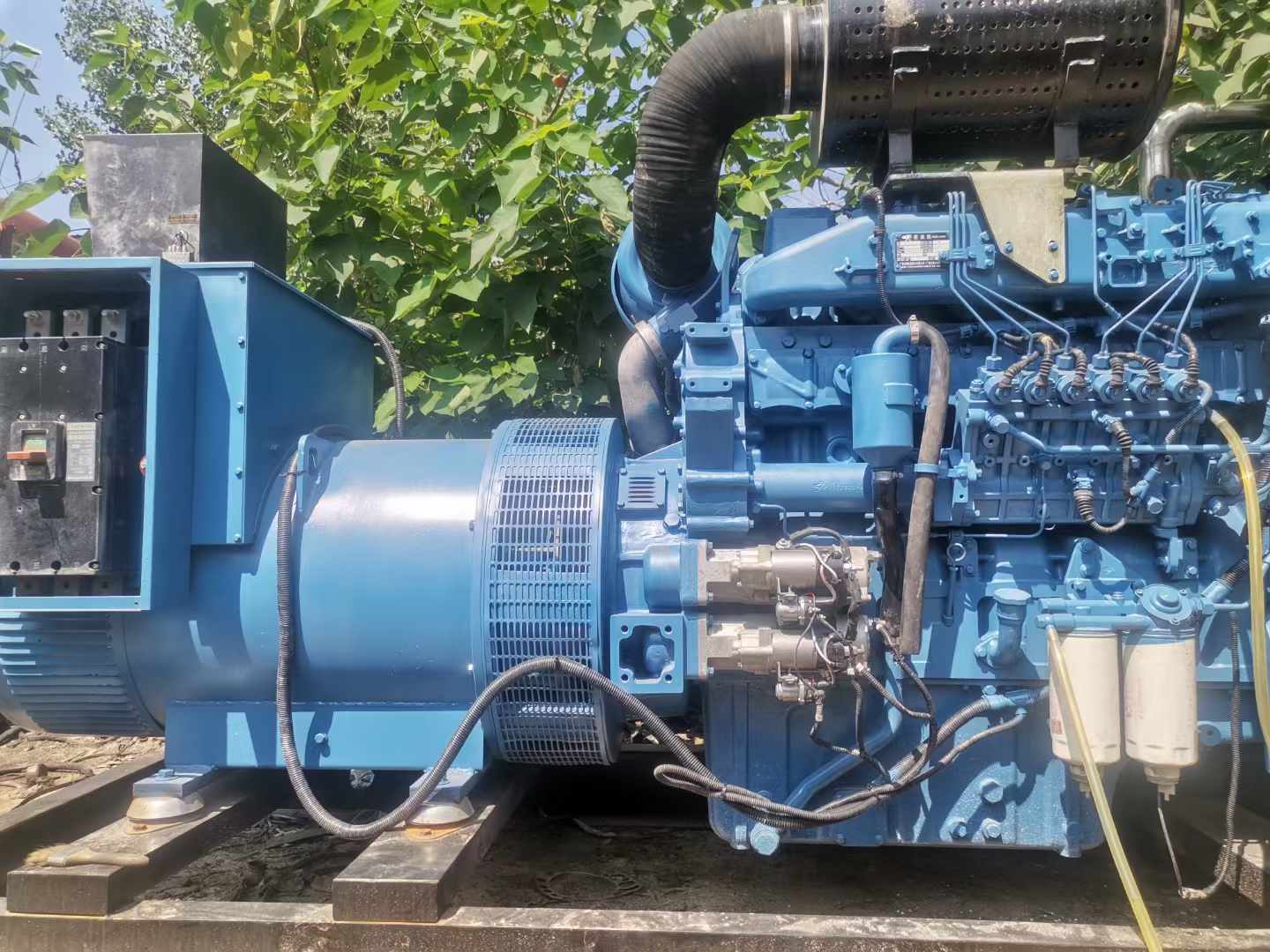 官渡详细说明降低 800kW 柴油发电机输出电流波动的方法